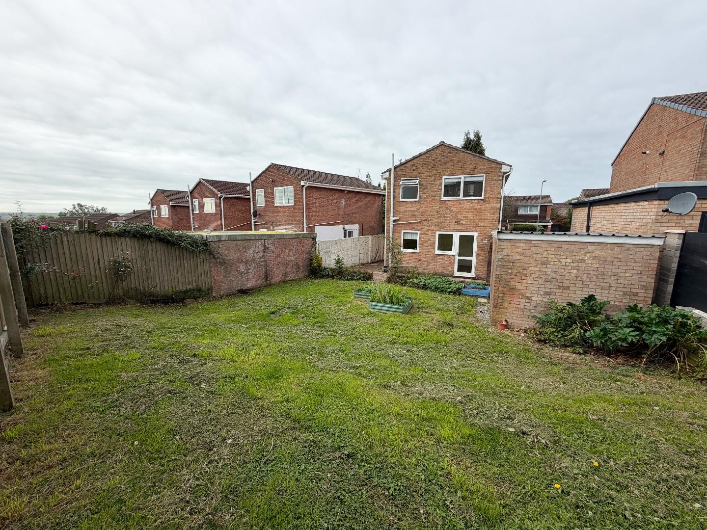 Maes Talcen, Bridgend, Bridgend County Borough, CF31 2LQ
